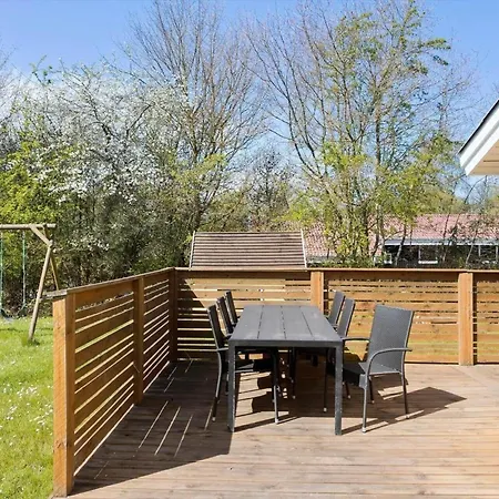 Ll208-humble-gulspurvevaenget-3 Nordenbro Vesteregn