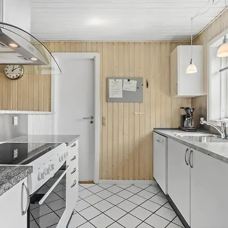 Ll208-humble-gulspurvevaenget-3 בית נופש